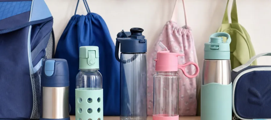 Trinkflasche fuer Kindergarten und Schule: Groesse, Verschluss und Transport